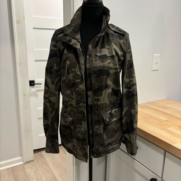 Love Tree Camo Utility Jacket Medium - Picture 5 of 9